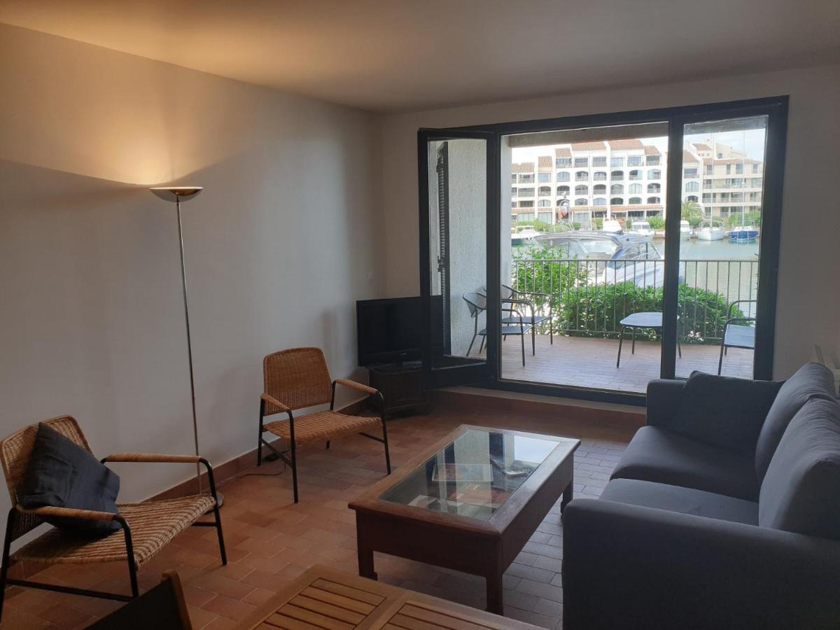 Les Marines De Cogolin Apartment Bagian luar foto